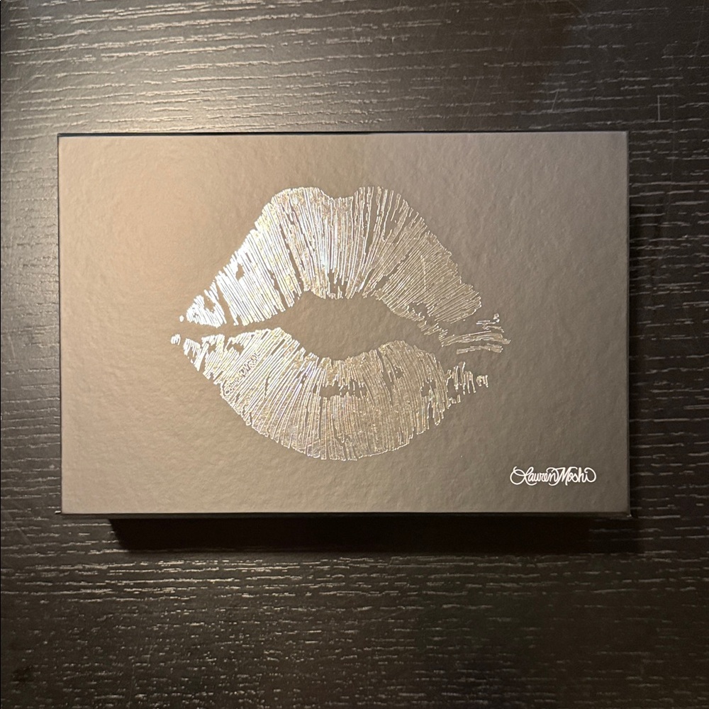 Silver Lip Print Lauren Moshi Box